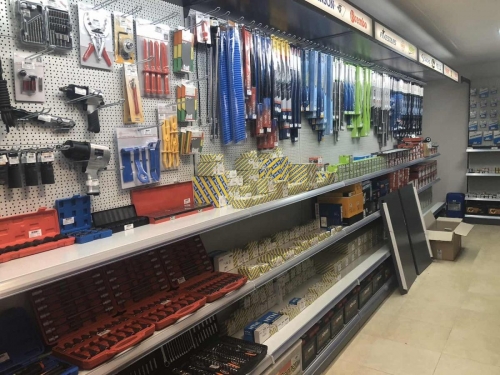 Auto servis Moma prodavnica auto dijelova